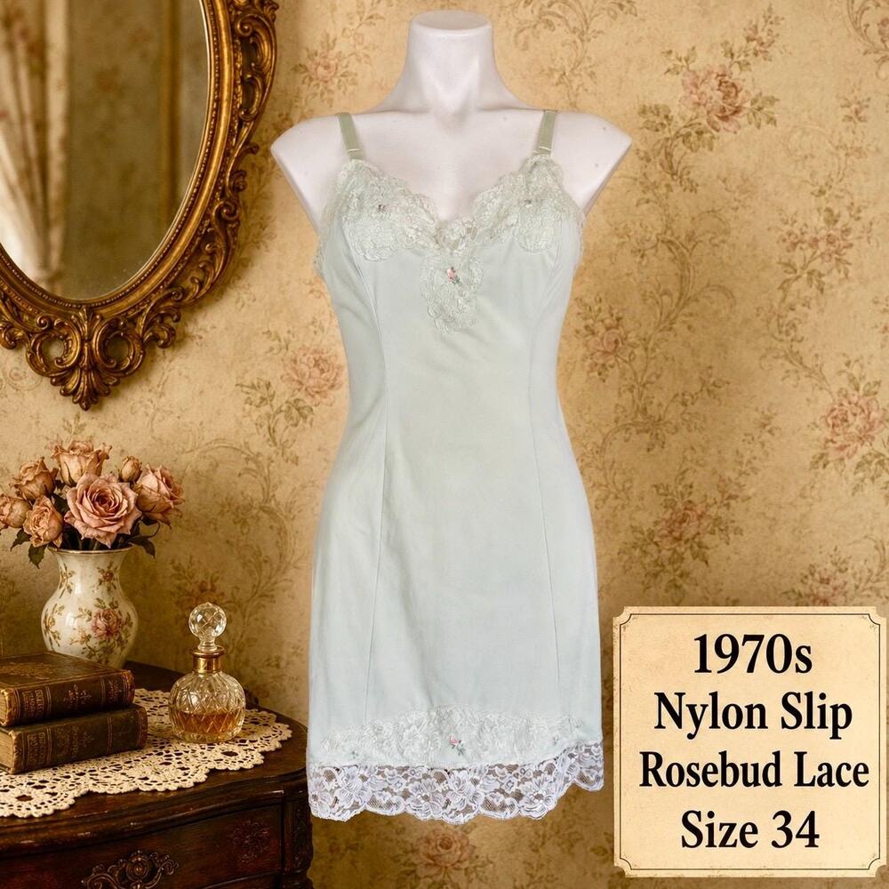 Vintage Mint Green 1970s Nylon Full Slip Lace Rosebud Embroidery Size 34